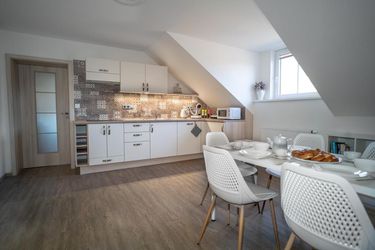 Apartmanovy Dum Sklipek Trutnov Exterior foto